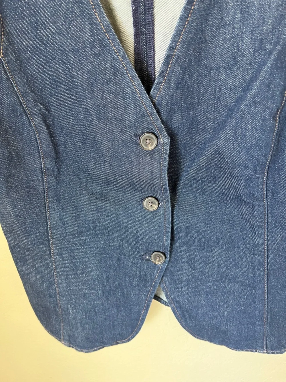 Madewell dark denim cutaway vest - Picture 6 of 9